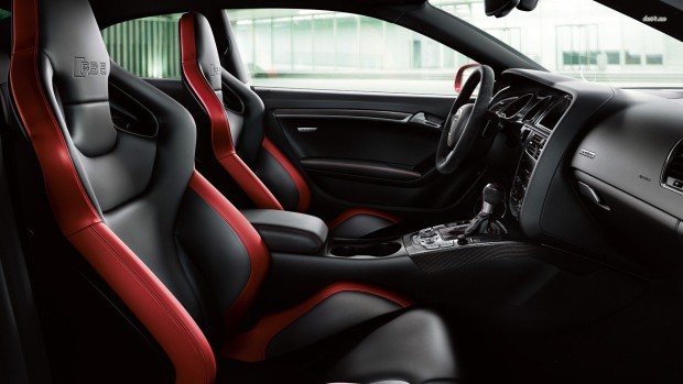 2018 Audi RS Q5 interior