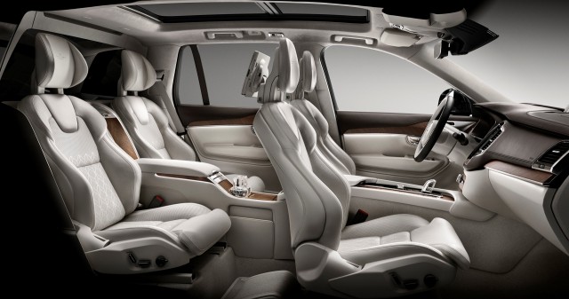 2018 BMW X7 interior