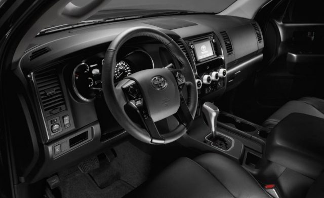 2018-Toyota-Sequoia interior