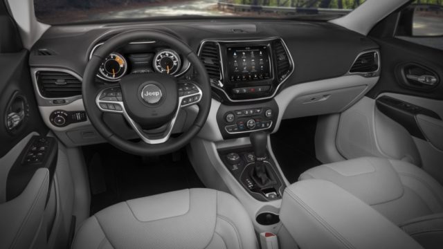 2019 Jeep Cherokee interior official images