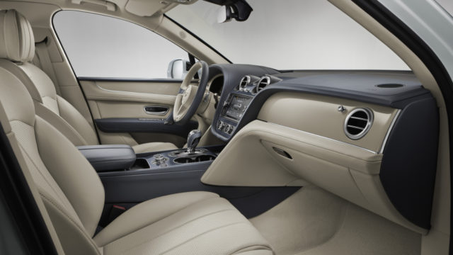 2019 Bentley Bentayga Hybrid interior