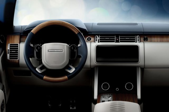 2019 Range Rover SV Coupe dash