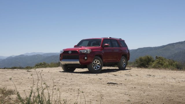 2017-toyota-4runner-trd-off-road-and-trd-off-road-premium