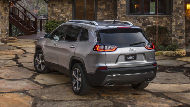 2019 Jeep Cherokee rear official images